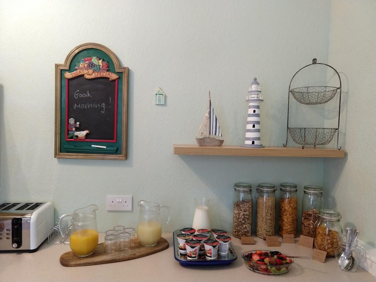 איסטבורן By The Sea Bed And Breakfast מראה חיצוני תמונה